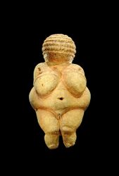 Палеолитические ( . )( . ). Да, каменные. И очень древние.