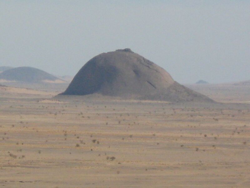Файл:КМЛ-06-03 Любителей ( . )( . ) BreastShapedHill.jpg